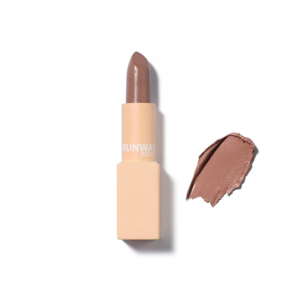 Soft Grunge Makeup Look Essentials