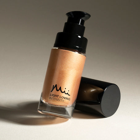 miicosmetics_light_loving_liquid_luminizer_hypnotic