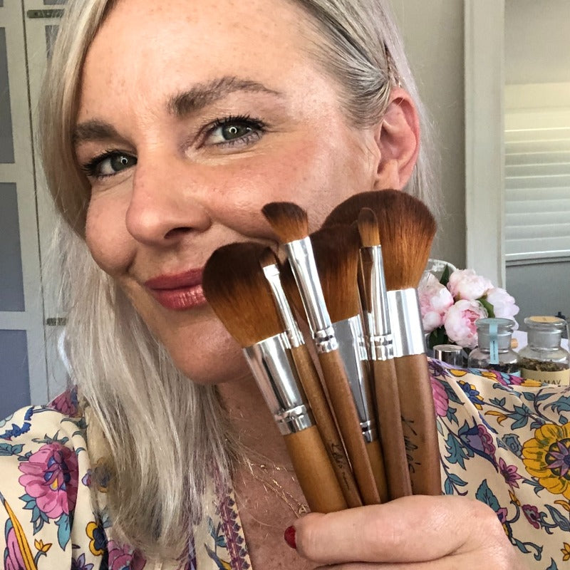 Amanda_kylies_essentailbrushkit