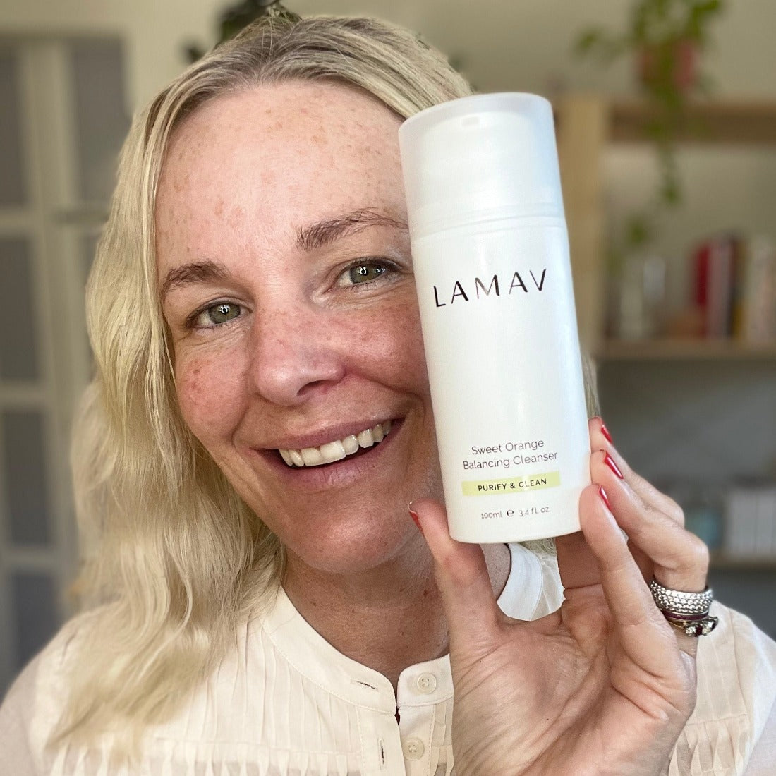 Aamanda_lamavrganics_sweetorange_balancingcleanser