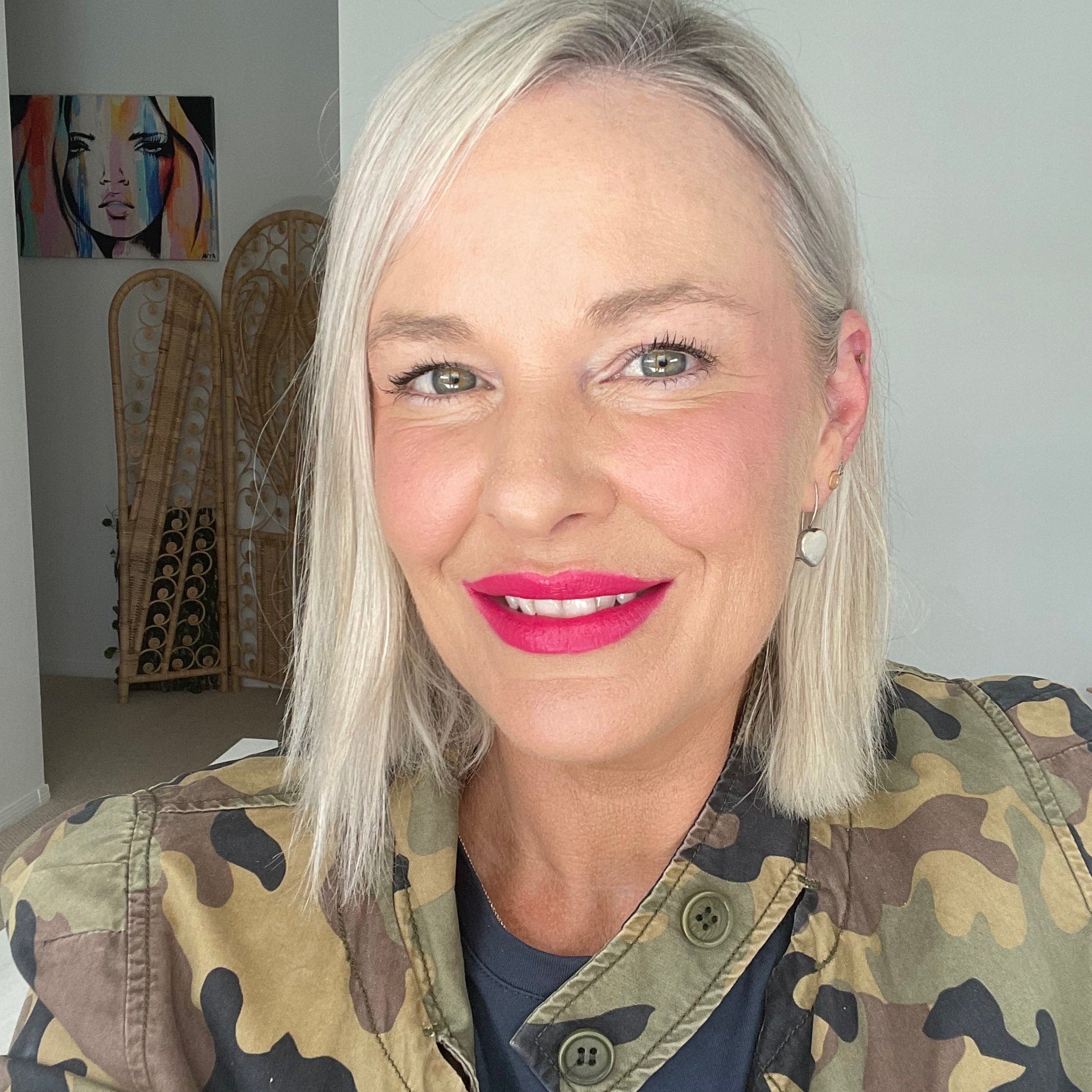runwayroom_lipstick_amandaramsay_governor