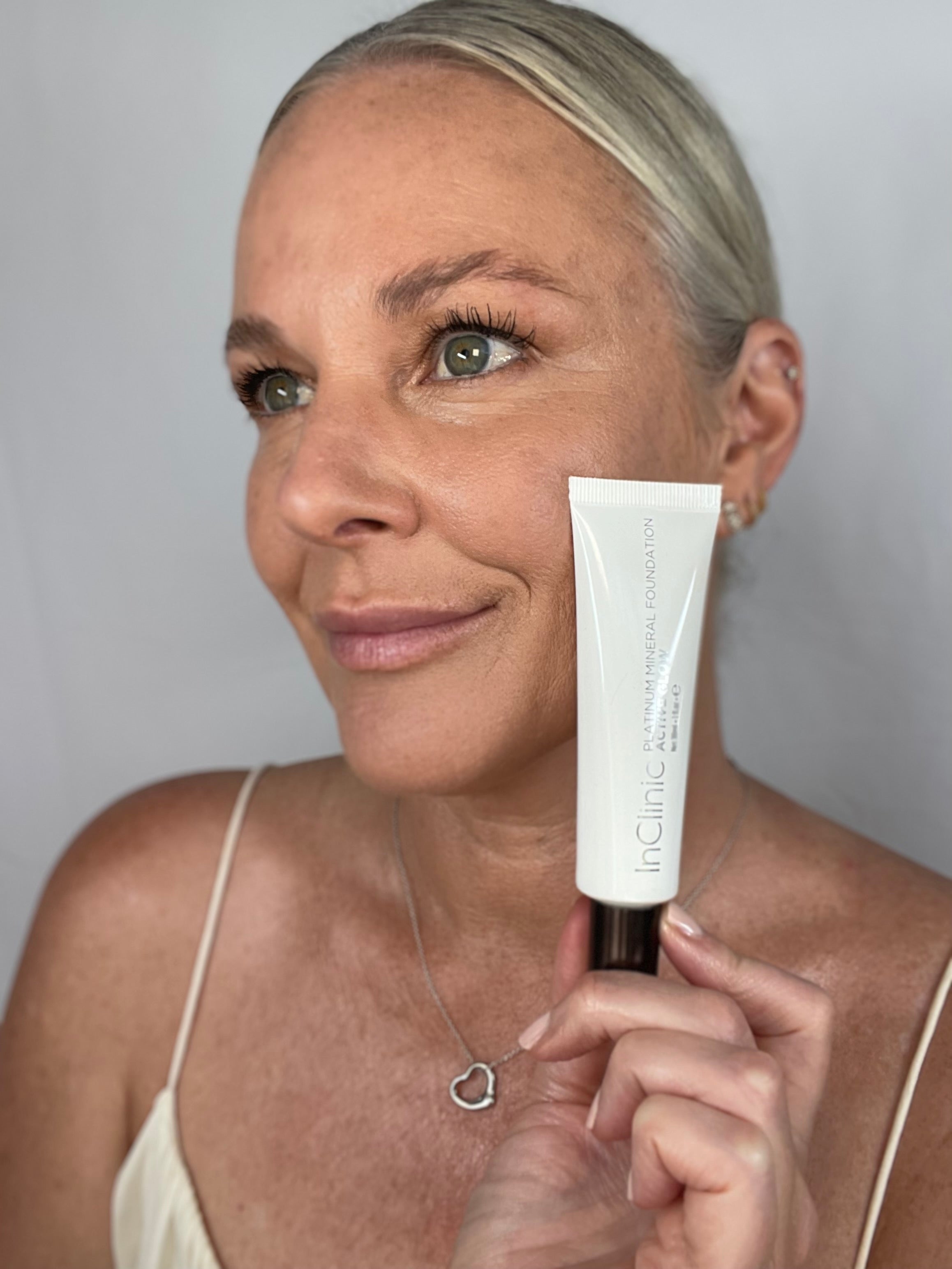 InClinic Active Glow Serum Foundation