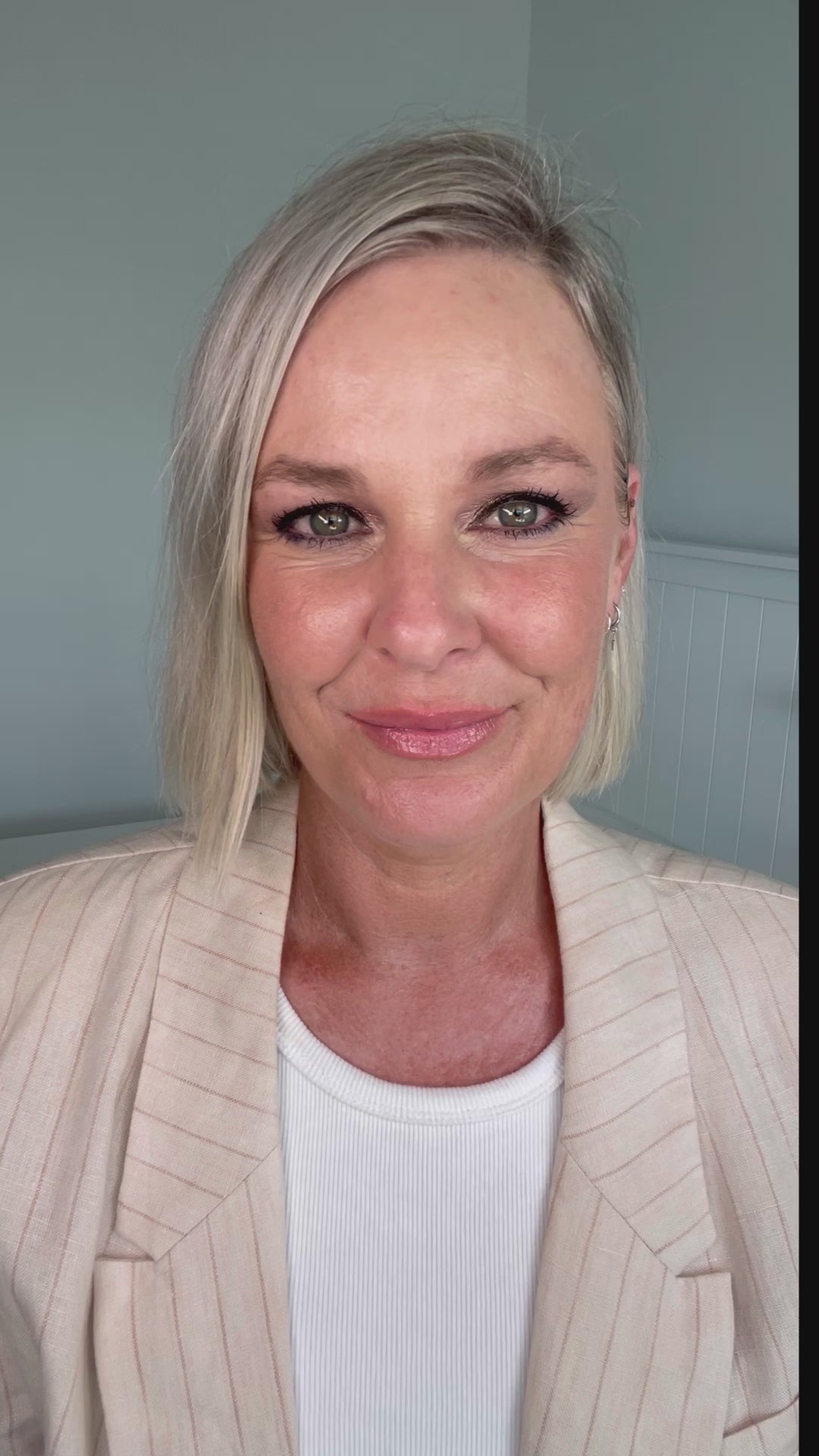 agelessbeauty_makeup_course_landingpage_promotional_video