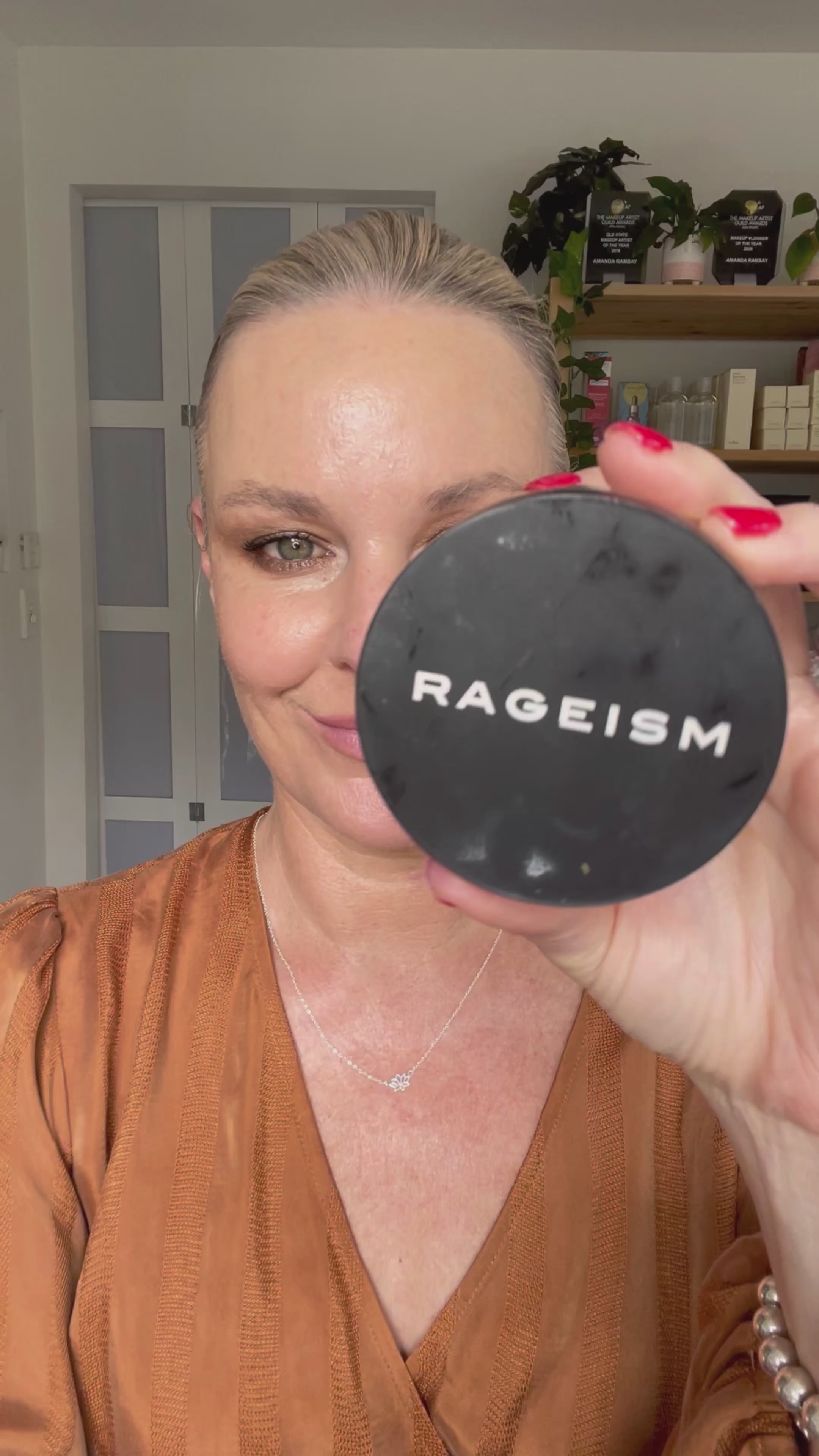 Rageism Beauty Highlighting and Setting Powder